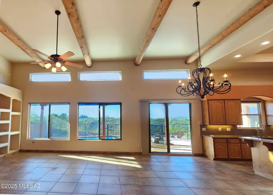 849 E Florida Saddle Drive, Green Valley, AZ 85614 - Image #2