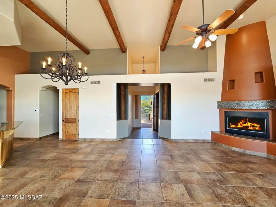 849 E Florida Saddle Drive, Green Valley, AZ 85614 - Image #3