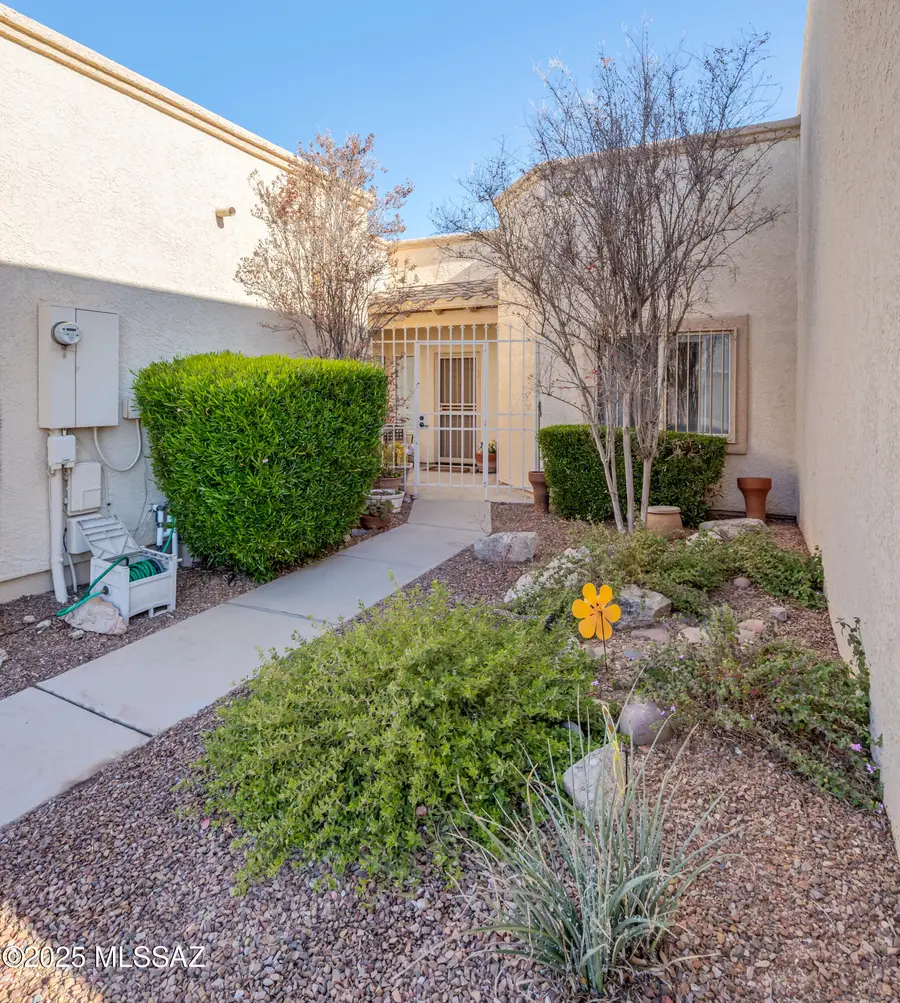 8755 E Old Spanish Terrace Drive, Tucson, AZ 85710 - Image #2