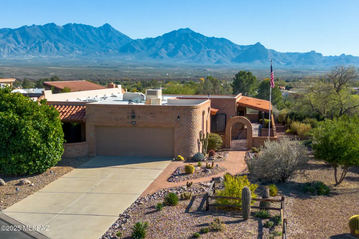 937 W Desert Hills Drive, Green Valley, AZ 85622 - Image #1