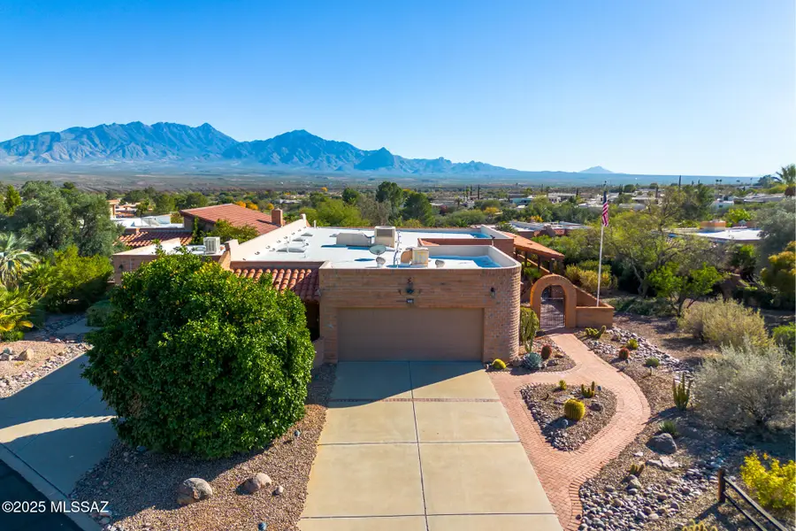 937 W Desert Hills Drive, Green Valley, AZ 85622 - Image #2