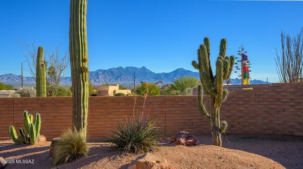 859 S Paseo De La Lira, Green Valley, AZ 85614