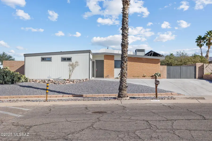 2515 S Kevin Drive, Tucson, AZ 85748 - Image #2