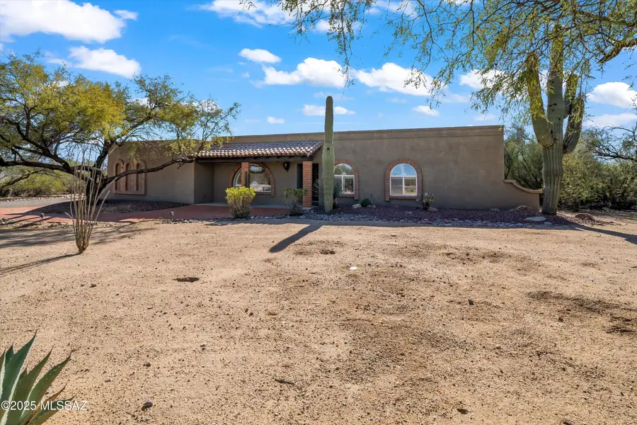 901 W Calle De Julio, Green Valley, AZ 85614 - Image #3