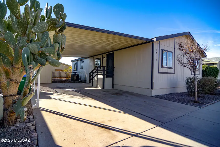 1719 W Seabrooke Drive, Tucson, AZ 85705 - Image #2