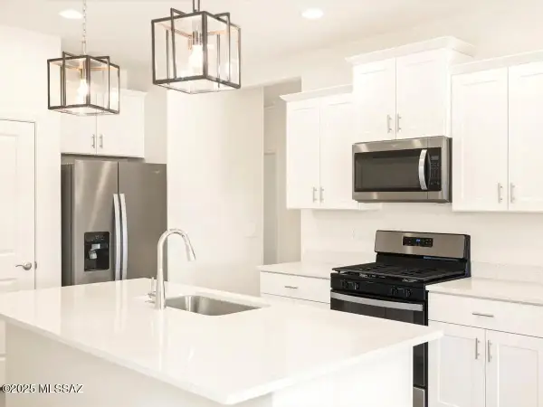 Address Withheld By Seller, Tucson, AZ 85757