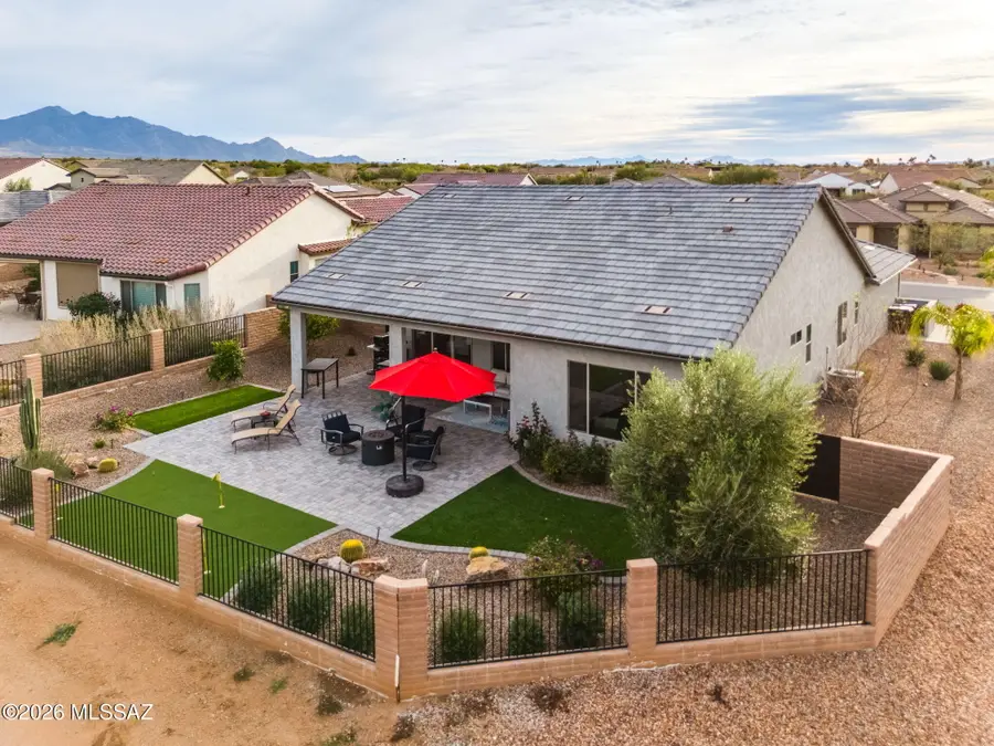 2419 E Wrightson View, Green Valley, AZ 85614 - Image #2