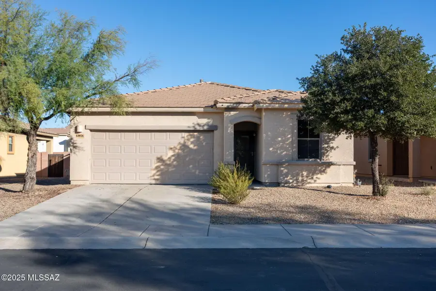 17076 W Makenna Lane, Marana, AZ 85653 - Image #2