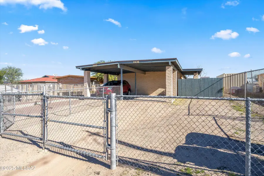 1408 N Hualpai Road, Tucson, AZ 85745 - Image #3