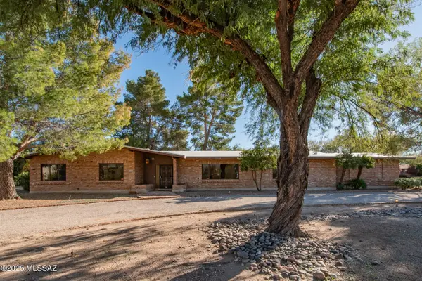 6290 E Paseo Tierra Alta, Tucson, AZ 85715