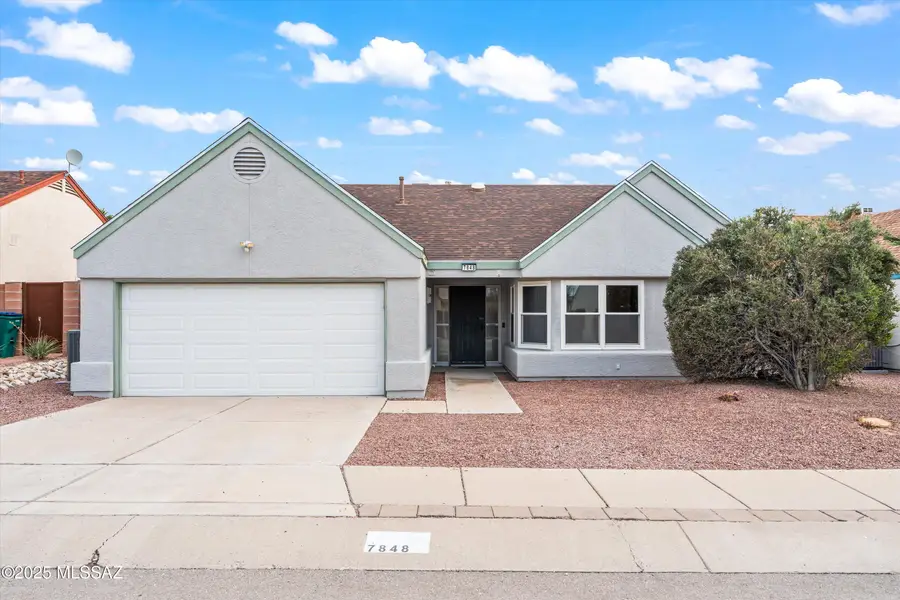 7848 N Roundstone, Tucson, AZ 85741 - Image #2