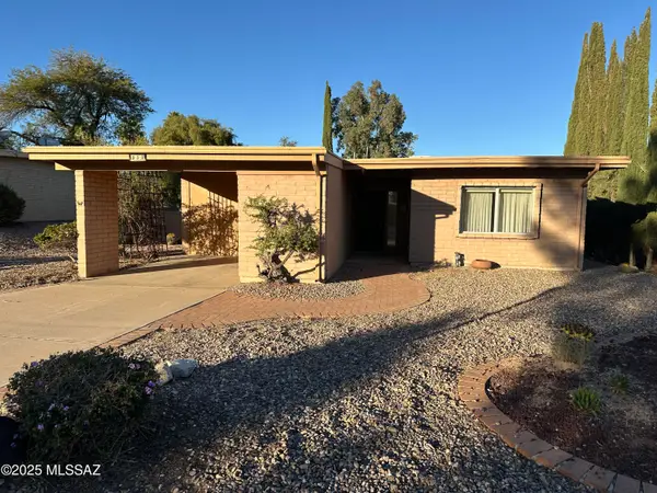 332 W Via Bacanora, Green Valley, AZ 85614