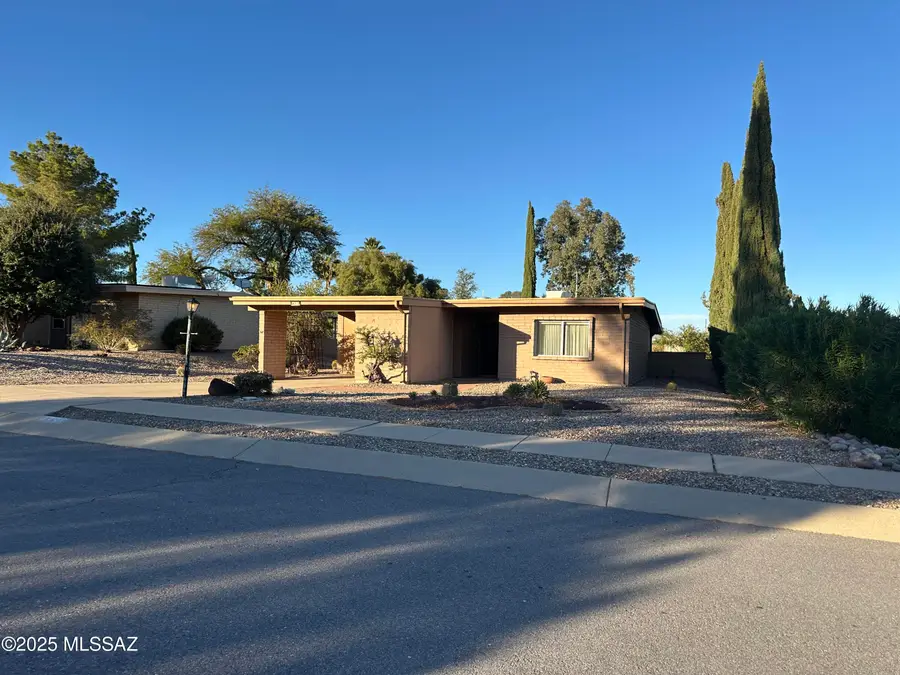 332 W Via Bacanora, Green Valley, AZ 85614 - Image #2