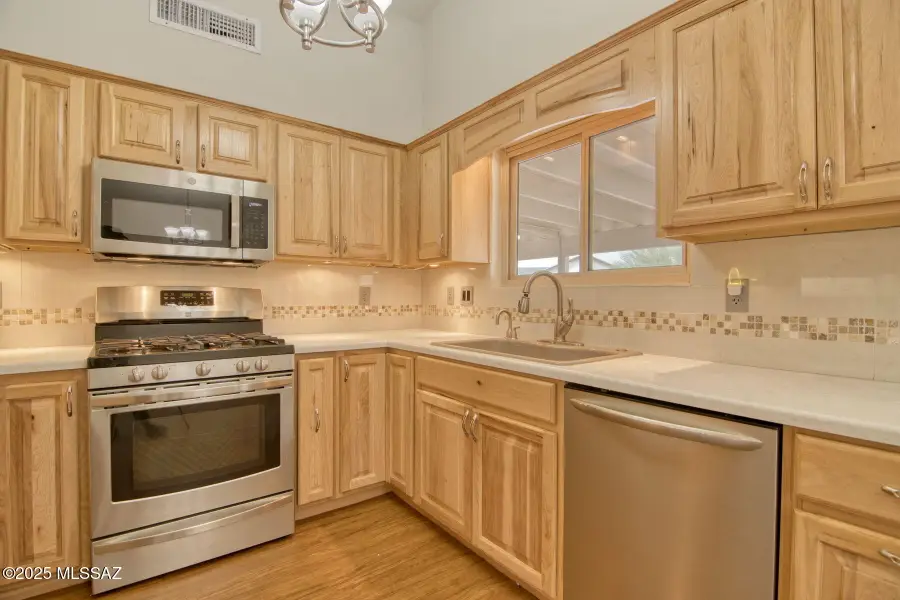 8825 E Fruit Tree Drive, Tucson, AZ 85730 - Image #3