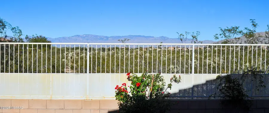 9505 S Quiet Dove Drive, Tucson, AZ 85747 - Image #2
