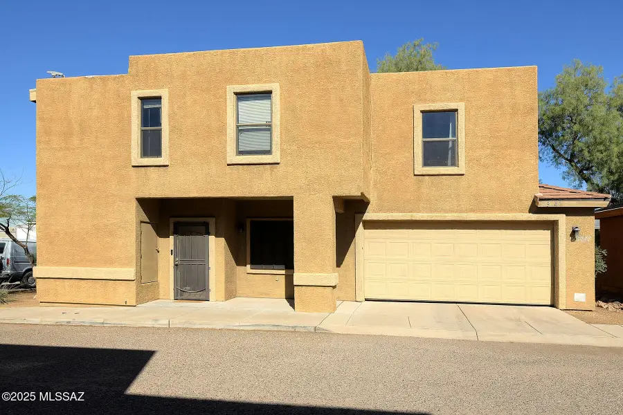 3047 N Estrella, Tucson, AZ 85705 - Image #2