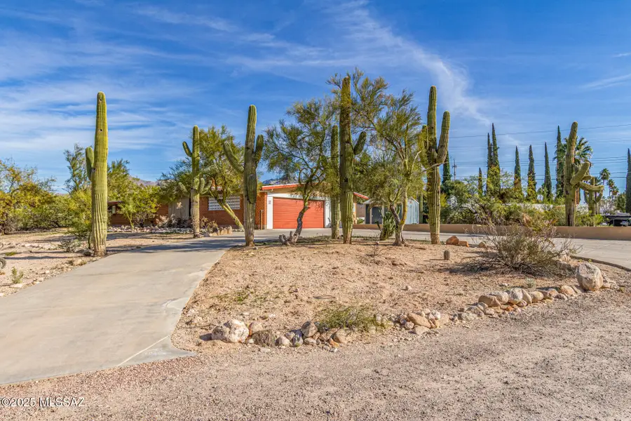5736 N Bonita, Tucson, AZ 85704 - Image #2