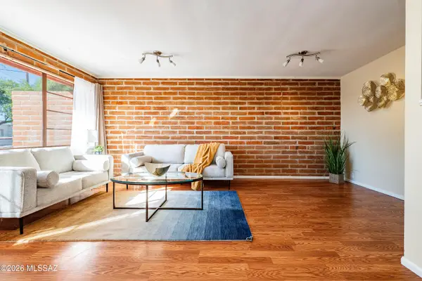 7301 E Calle Arturo, Tucson, AZ 85710