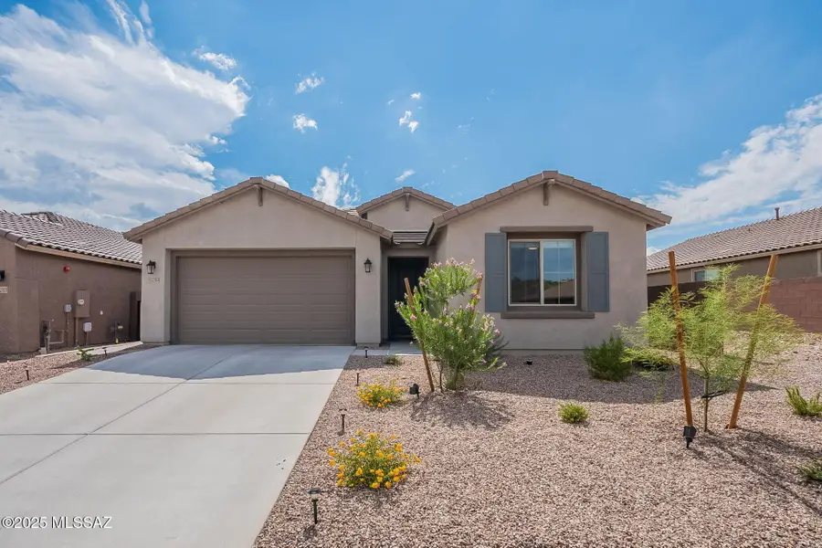 13293 N Sanidine, Oro Valley, AZ 85755 - Image #2