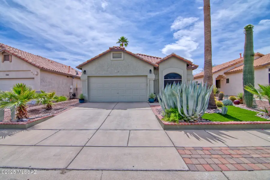 7956 N Panamint, Tucson, AZ 85743 - Image #2