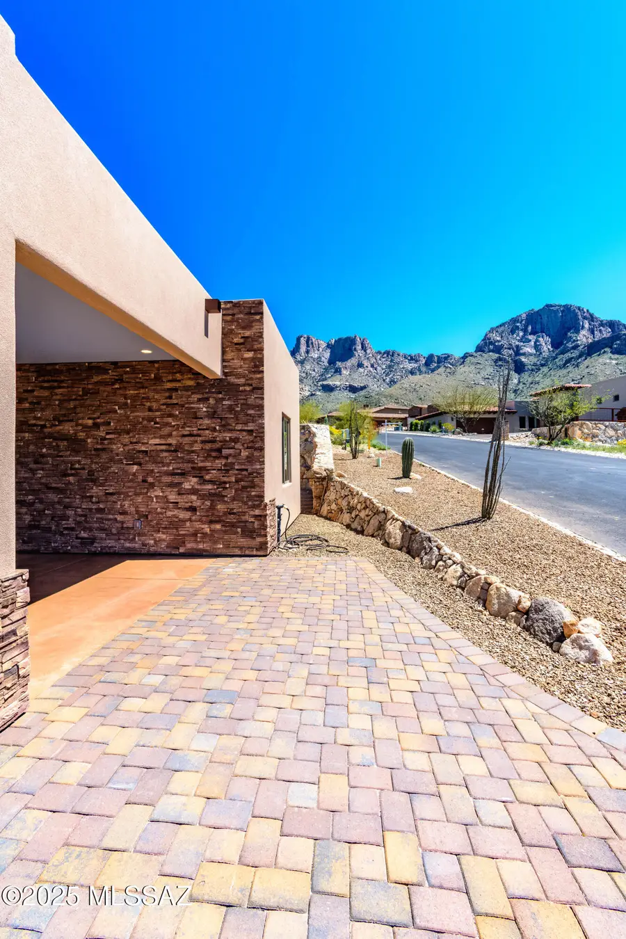 2399 Della Roccia, Oro Valley, AZ 85737 - Image #2