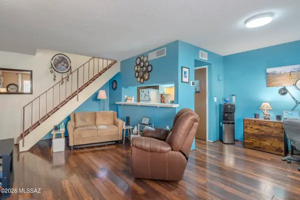 6718 E Calle La Paz, Tucson, AZ 85715