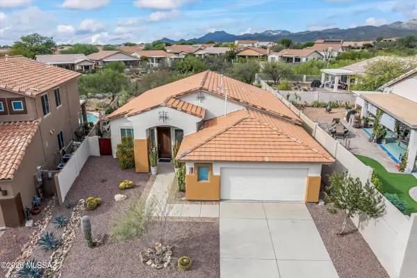 13711 N Bushwacker, Oro Valley, AZ 85755
