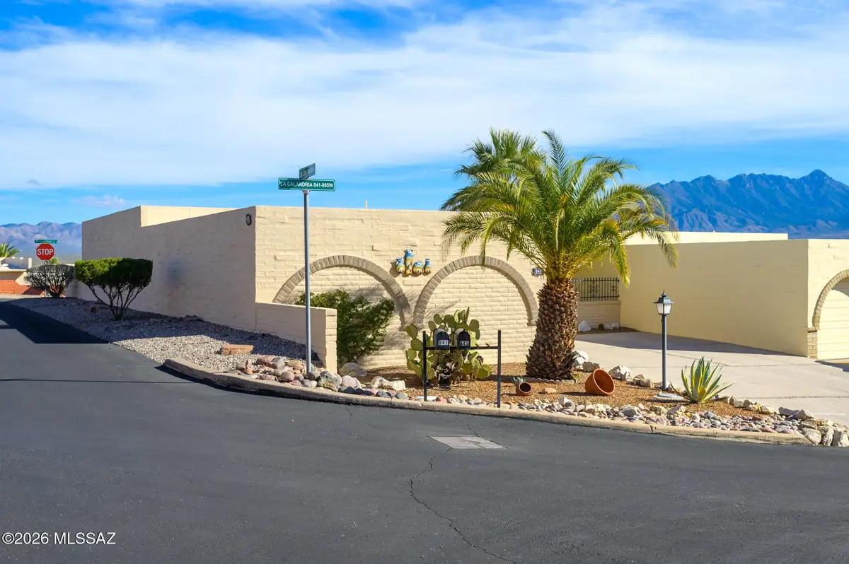 841 W La Calandria, Green Valley, AZ 85622 - Image #1