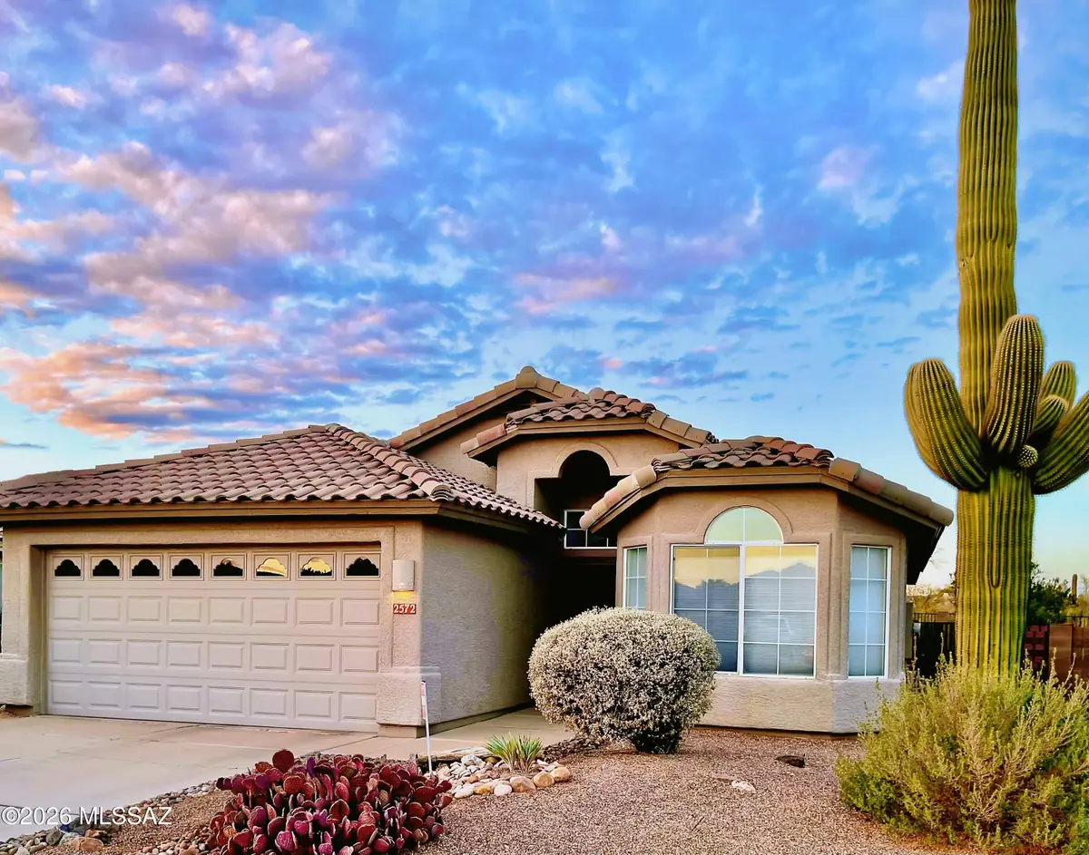2572 W Bluffs Peak, Tucson, AZ 85742 - Image #1