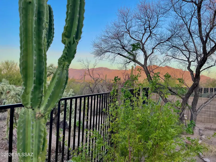 2572 W Bluffs Peak, Tucson, AZ 85742 - Image #3
