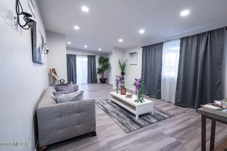 7122 E Eastland, Tucson, AZ 85710 - Image #2