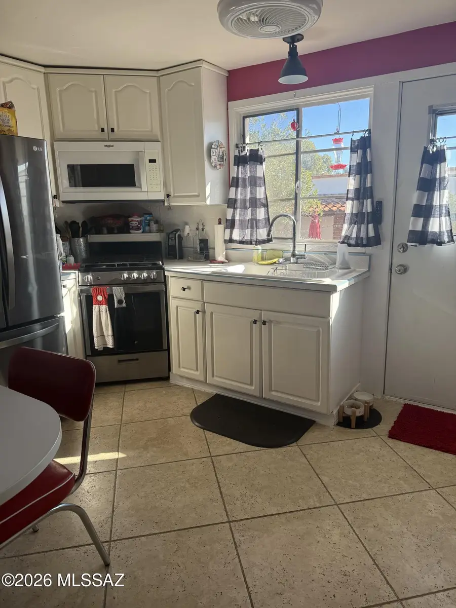 373 S Paseo Sarta, Green Valley, AZ 85614 - Image #2