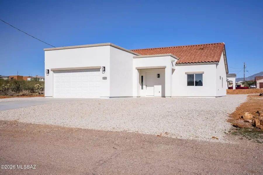 1825 Via Nueva Zelandia, Rio Rico, AZ 85648 - Image #2
