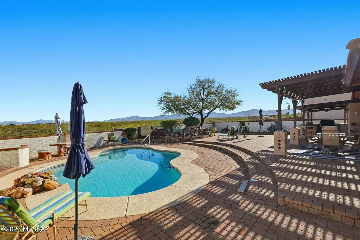 957 E Josephine Saddle, Green Valley, AZ 85614 - #1