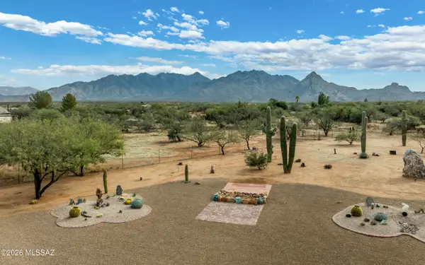 26525 S Coopers Hawk, Amado, AZ 85645