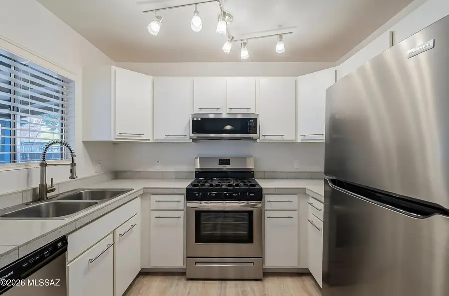 816 E 10th, Tucson, AZ 85719 - Image #3