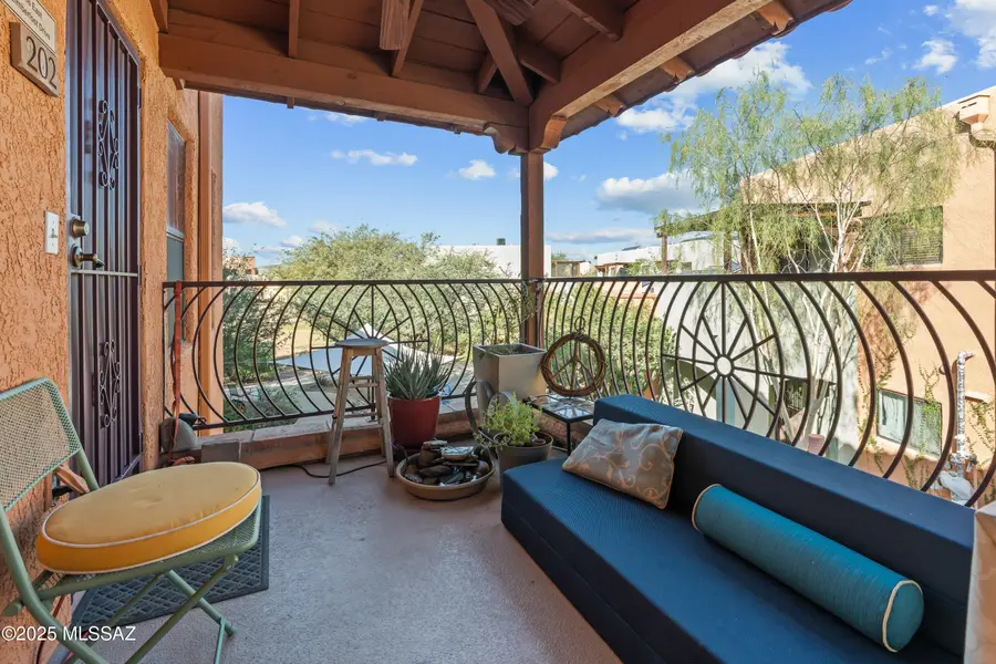 166 E Limberlost, Tucson, AZ 85705 - Image #2