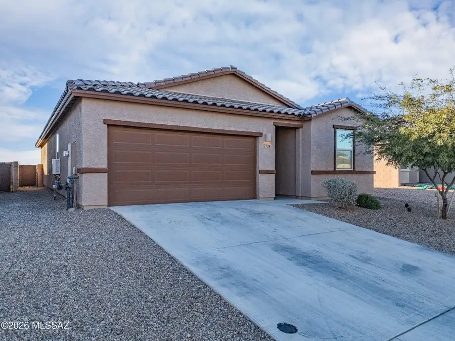 7738 S Sugarbend, Tucson, AZ 85757 - Image #2