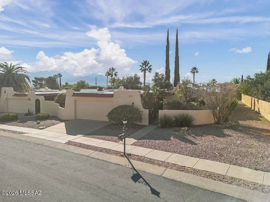 757 W Calle Del Regalo, Green Valley, AZ 85614 - #2