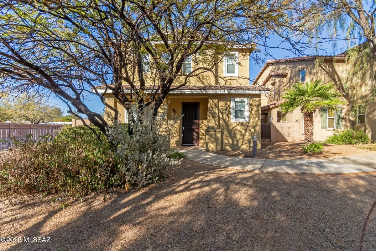2713 N Neruda, Tucson, AZ 85712 - Image #1