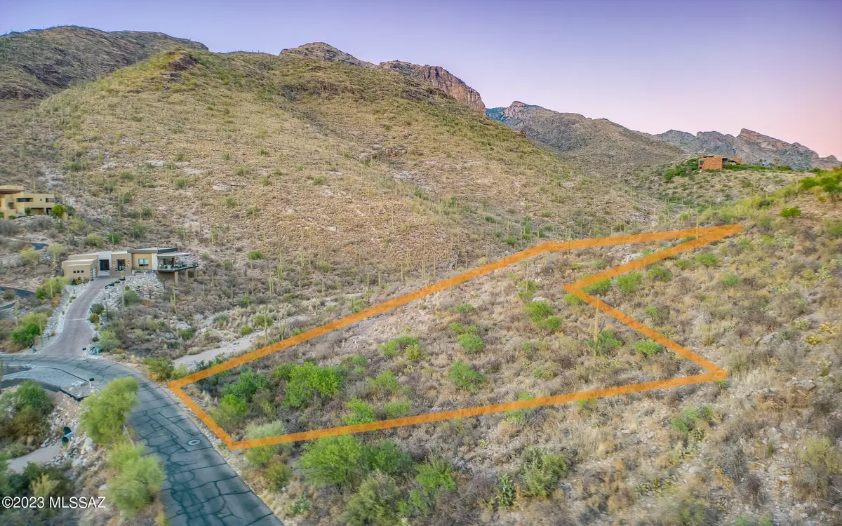 7582 N Camino Sin Vacas, Tucson, AZ 85718 - #1