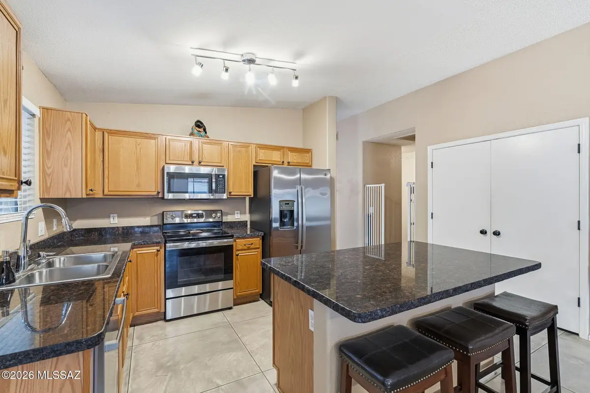 6086 N Applesauce, Tucson, AZ 85741 - #1