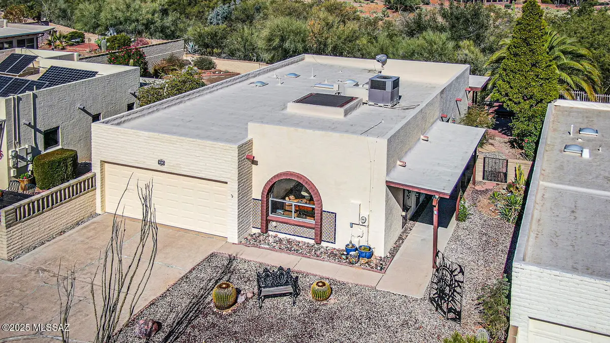 920 W Camino Sagasta, Green Valley, AZ 85622 - #1