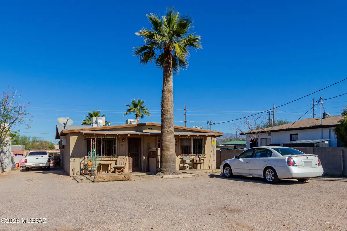 325 E President, Tucson, AZ 85714 - Image #1