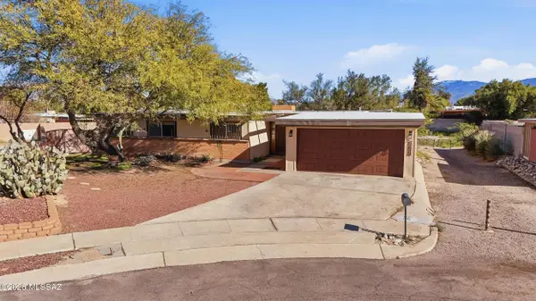 8645 E Bellevue, Tucson, AZ 85715