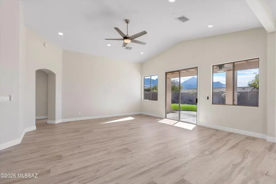 309 W Sugar Loaf, Tucson, AZ 85737 - Image #2