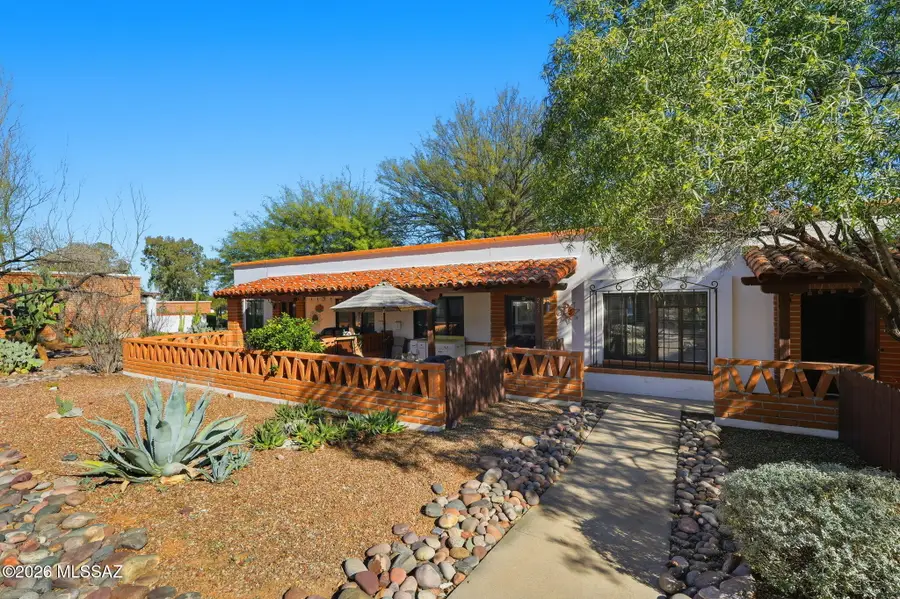 233 S Paseo Pena, Green Valley, AZ 85614 - #2