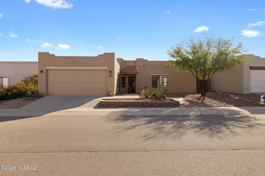 2621 W Camino Llano, Tucson, AZ 85742 - #2