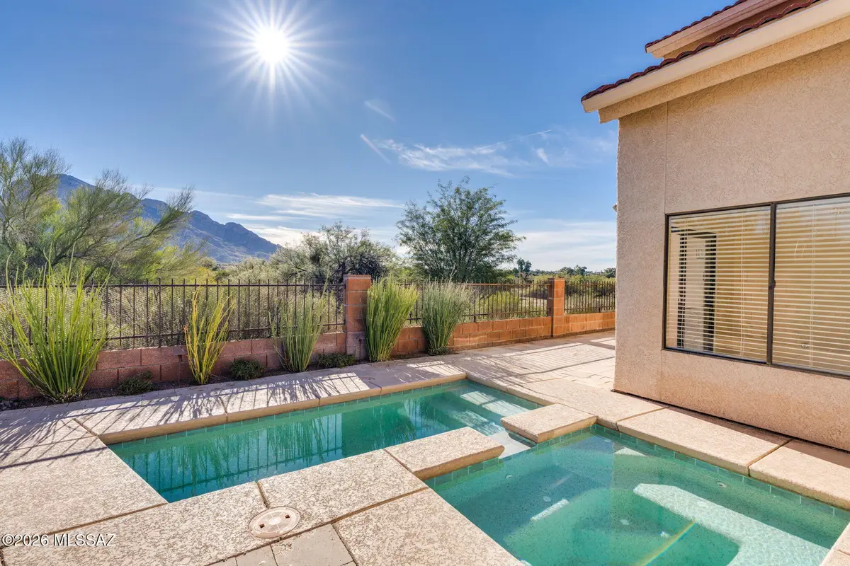 551 W Summer Rain, Tucson, AZ 85737 - #1