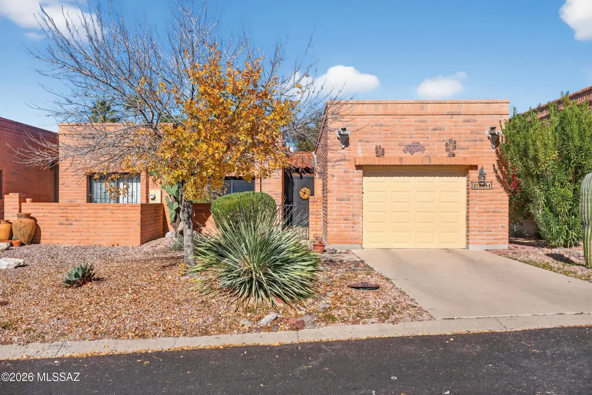 8641 N Candlewood, Tucson, AZ 85704 - #1